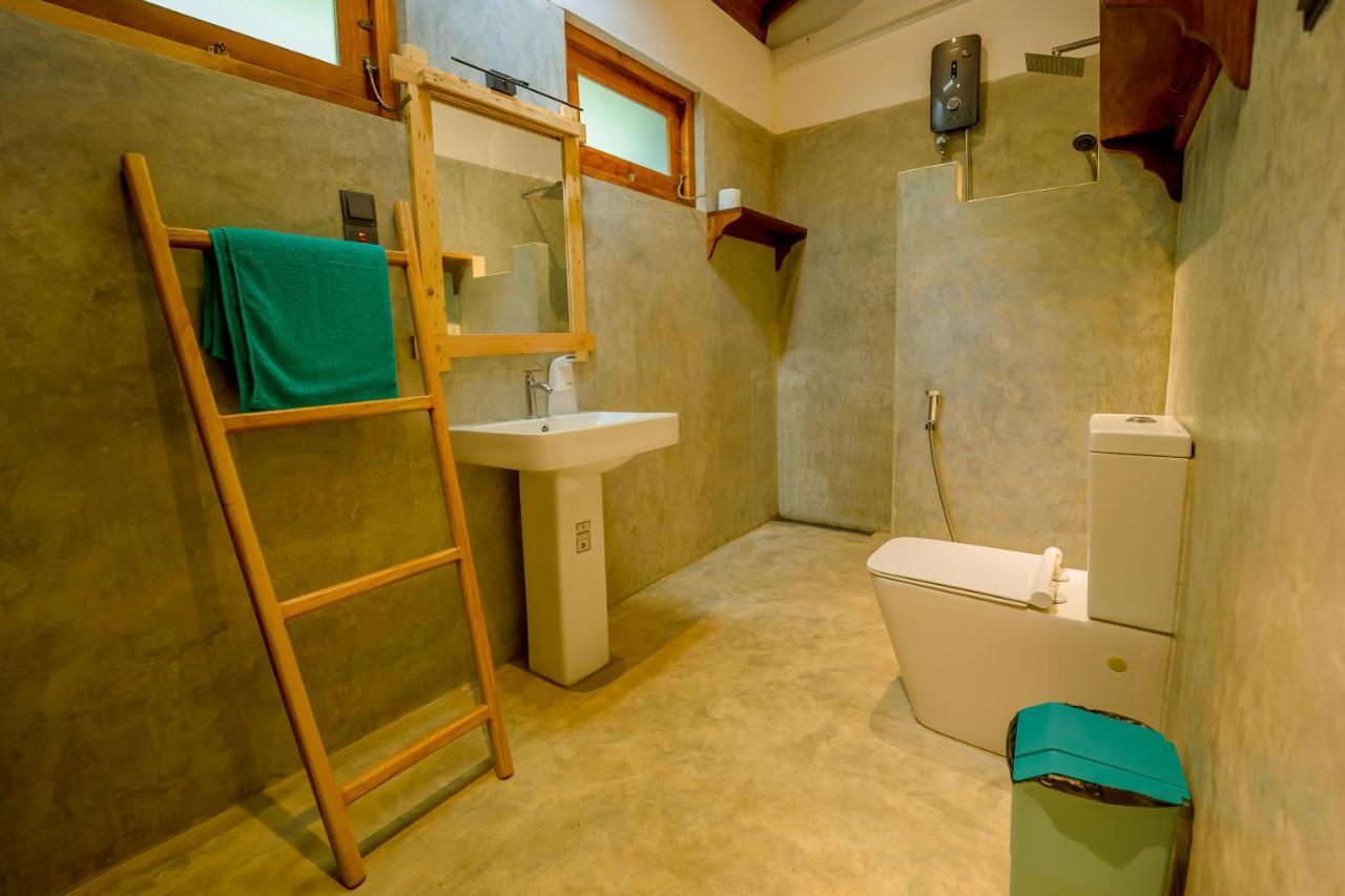 Sixth Sense Hostel Unawatuna Luaran gambar