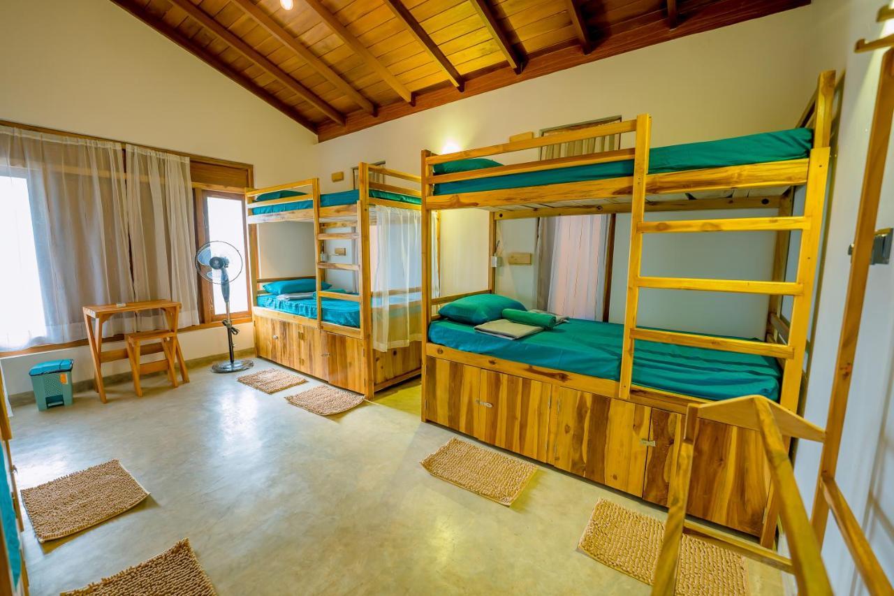 Sixth Sense Hostel Unawatuna Luaran gambar